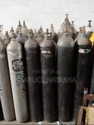 25kg of Carbon-Dioxide Air With a Cylinder