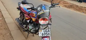 Bajaj Boxer 125 2025 Red