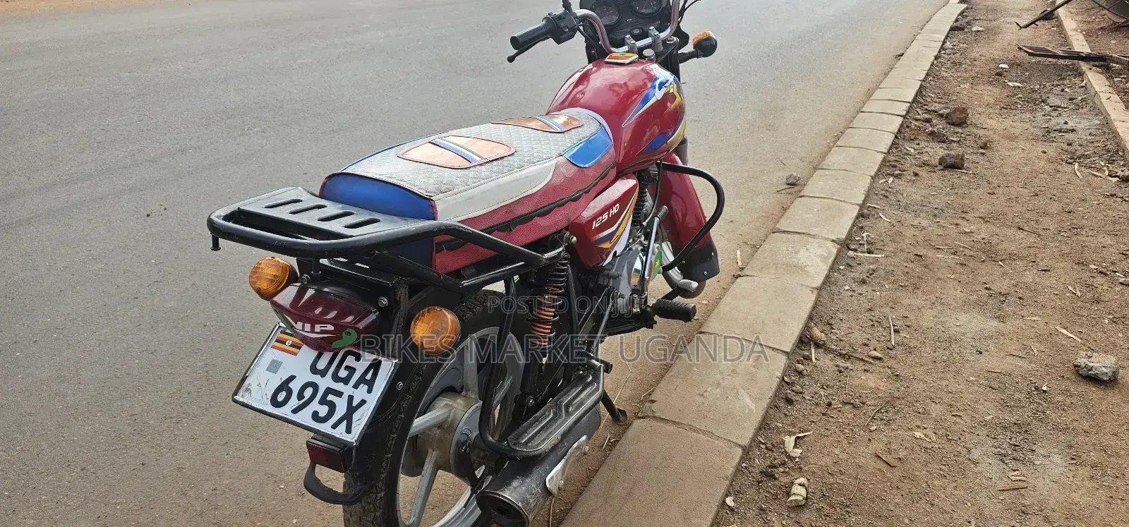 Bajaj Boxer 125 2025 Red