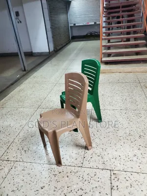 Circled Plastic Chairs Plastic Chairs Armless