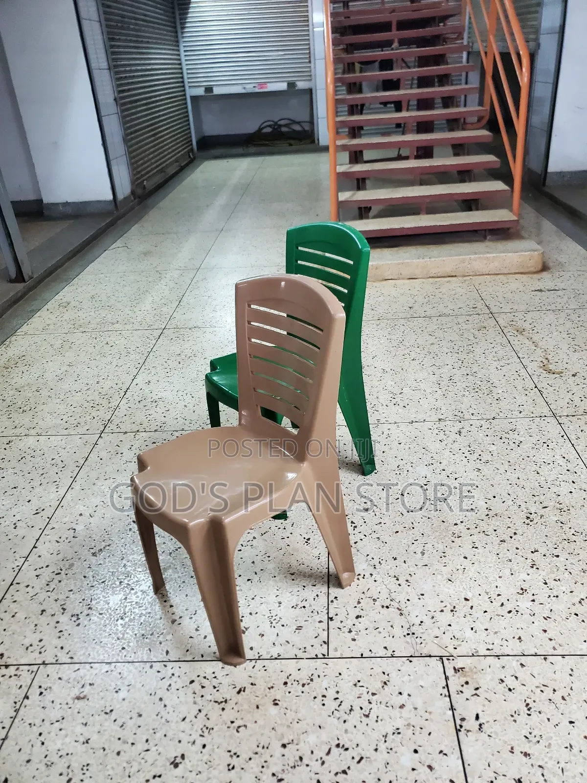 Circled Plastic Chairs Plastic Chairs Armless