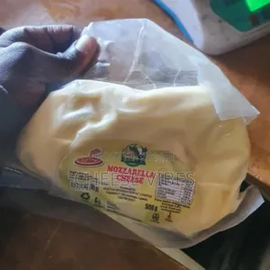 1kg Mozzarella Cheese 4 Pizza Cheddar,Gouda Parmesan Available