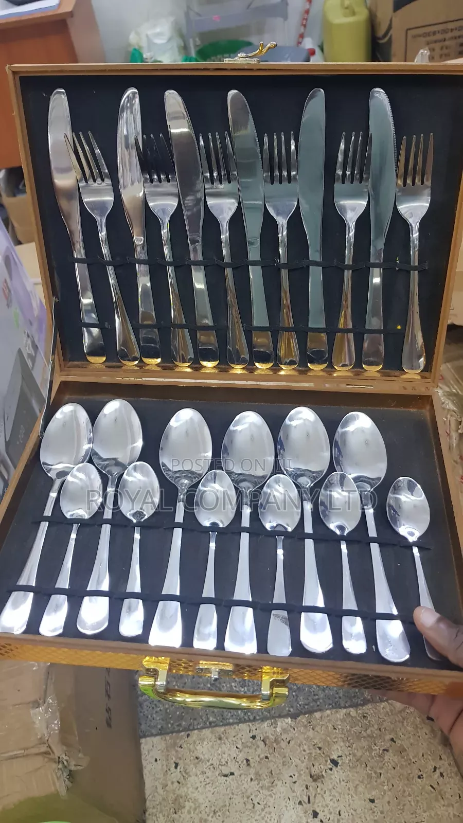 24pieces Cutlery/Spoons,Forks,Table Knives