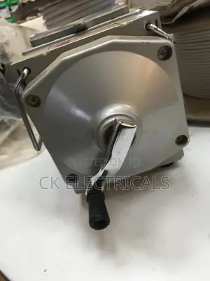 Earth Megger Tester 1000v 0-1000m