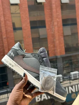 Nike X Travis Scot Low Sneakers X
