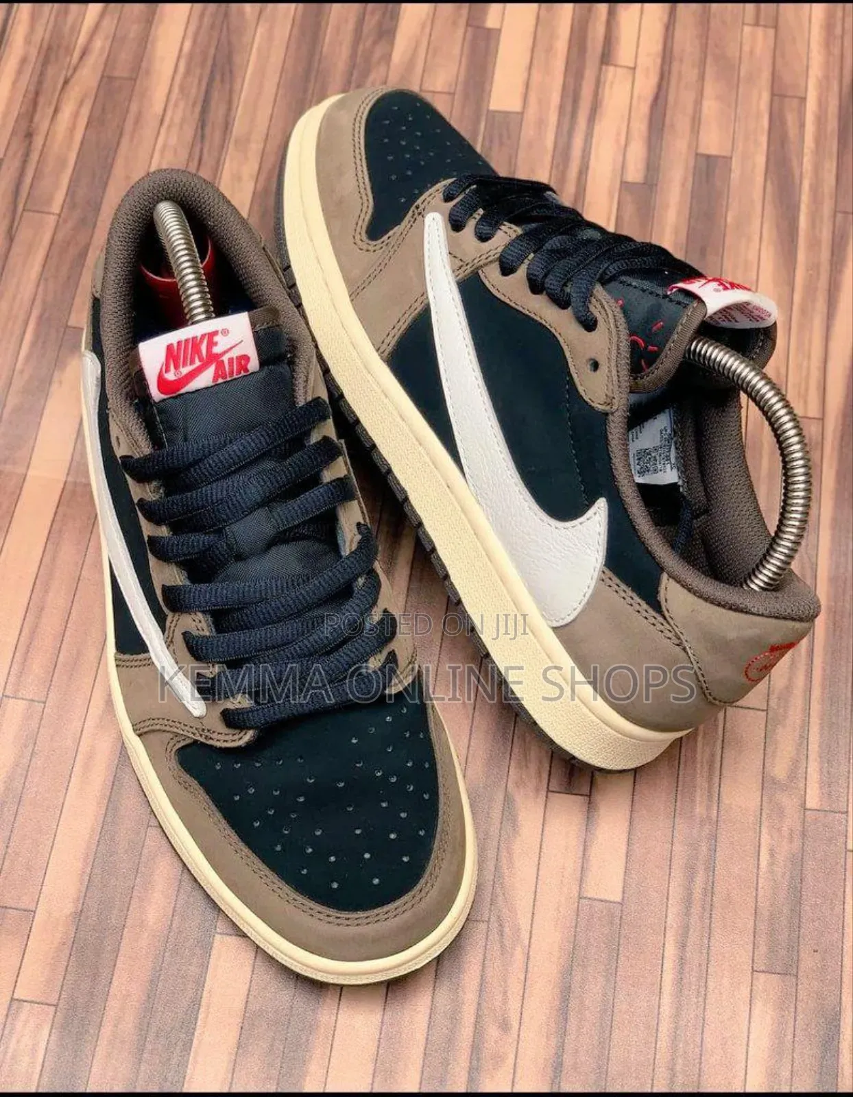 Nike X Travis Scot Low Sneakers X