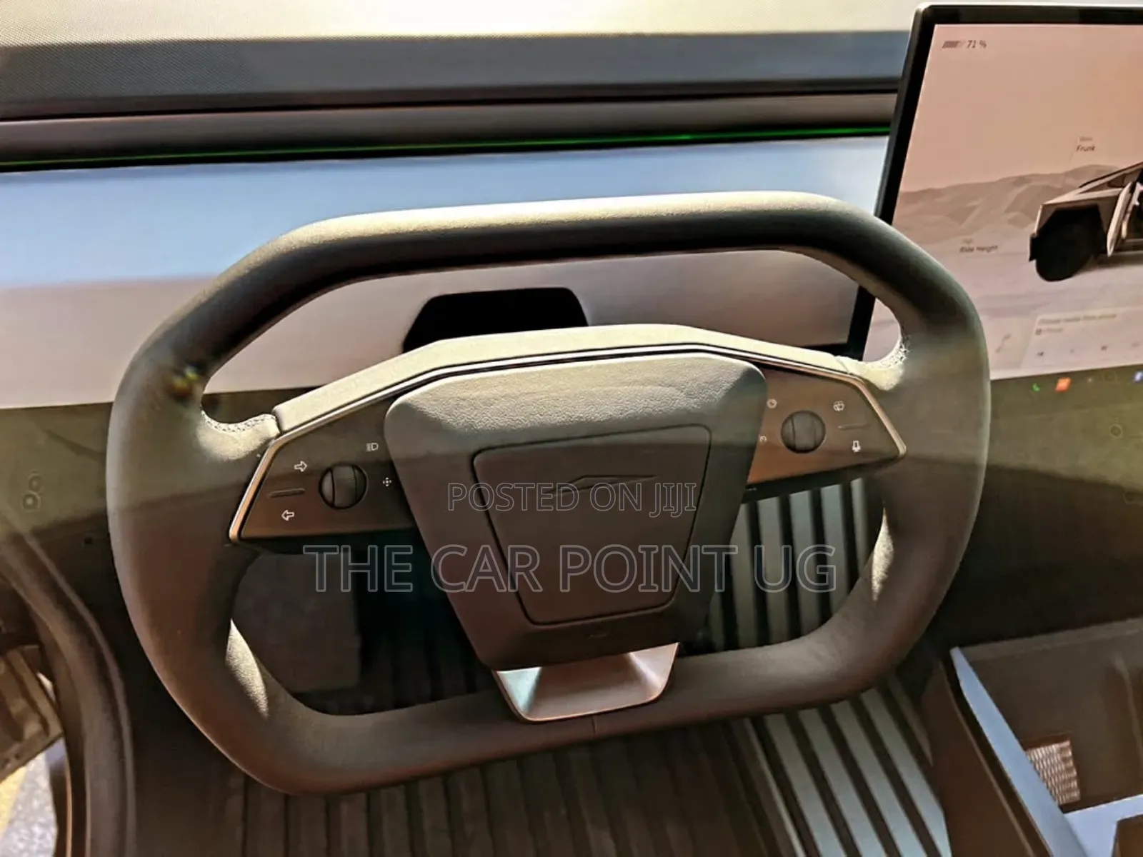 Tesla Cybertruck 2024 Gold