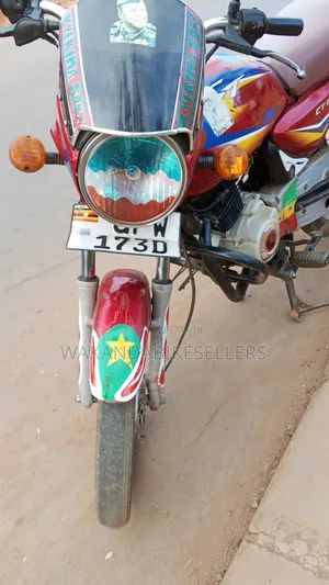 Bajaj Boxer 125 2023 Red