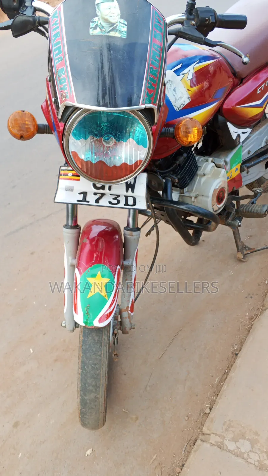 Bajaj Boxer 125 2023 Red