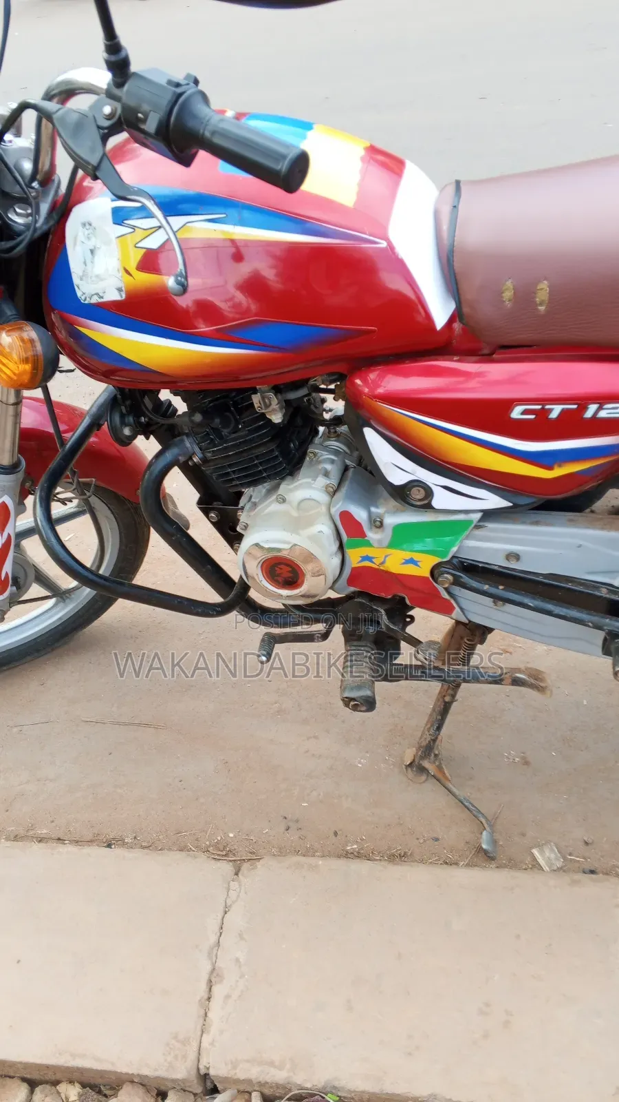 Bajaj Boxer 125 2023 Red