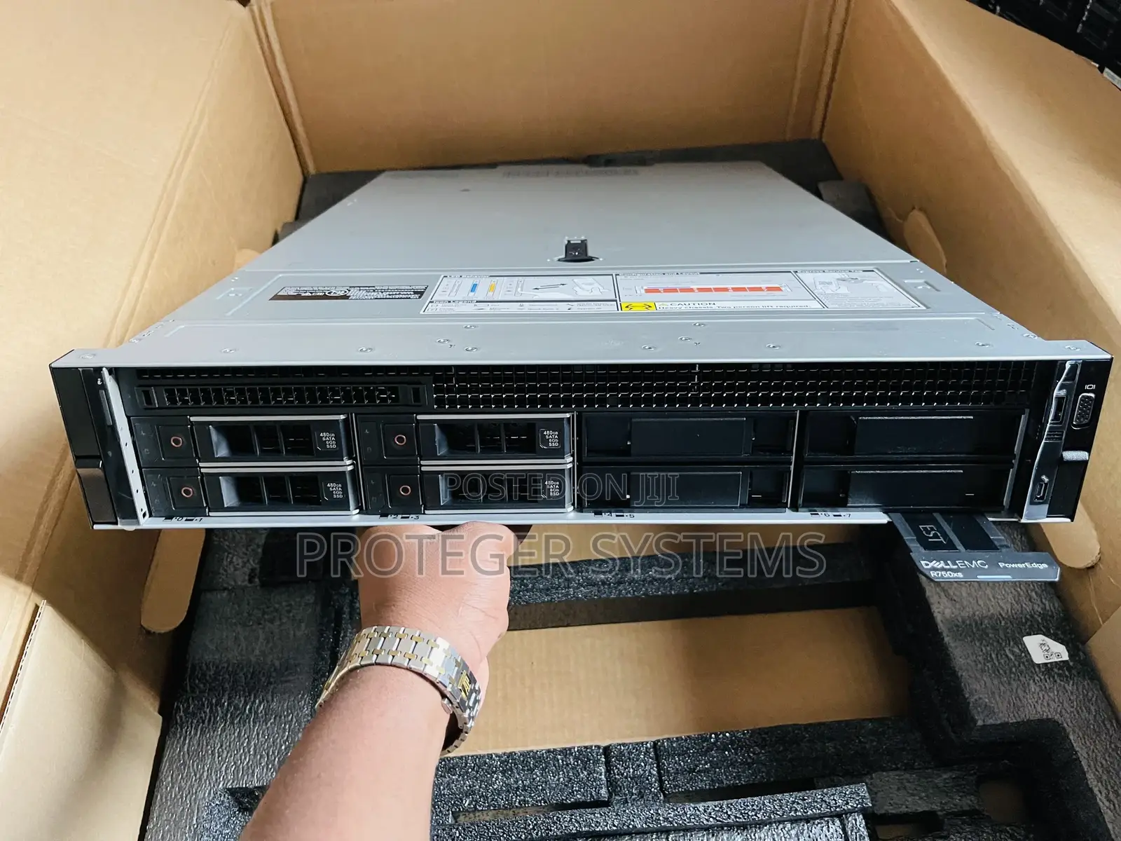 New Server Dell PowerEdge R750 128GB Intel Xeon SSD 1.5T