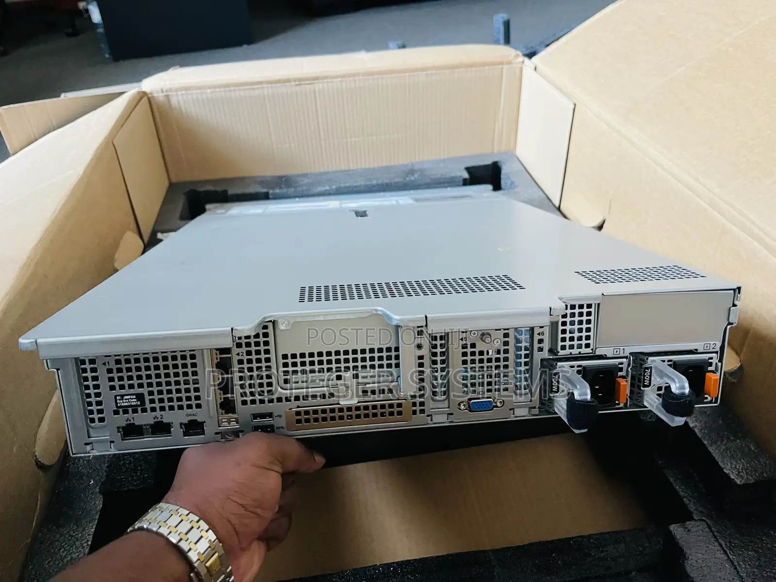New Server Dell PowerEdge R750 128GB Intel Xeon SSD 1.5T