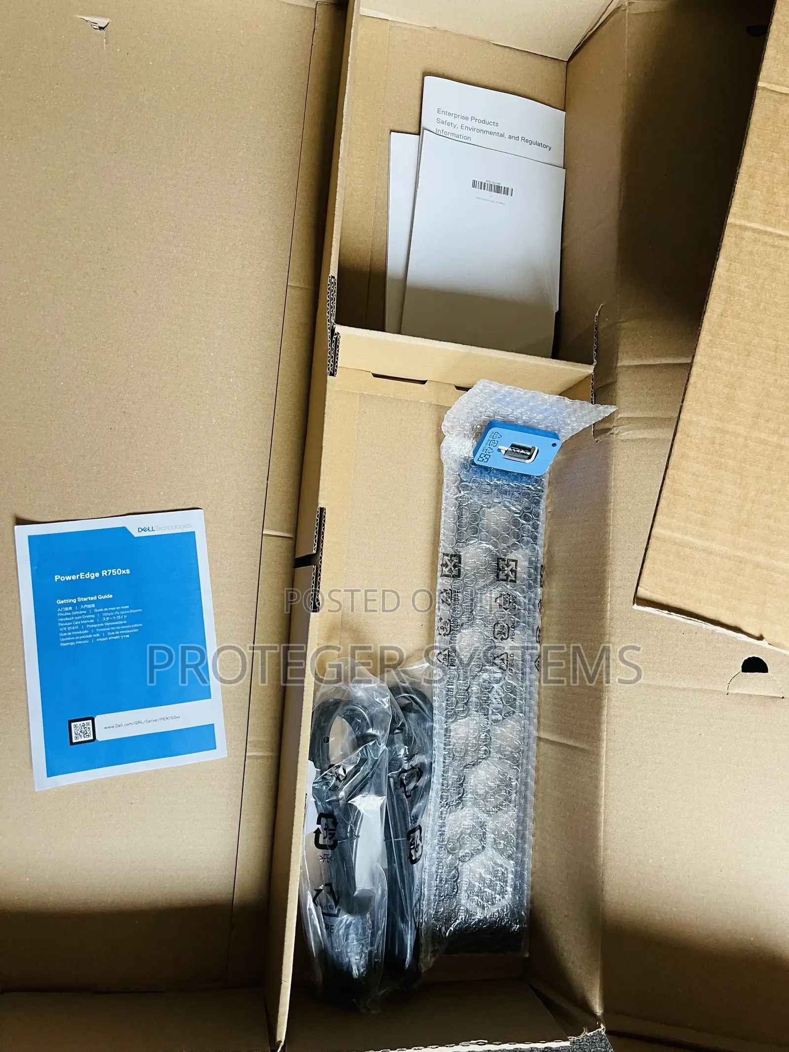 New Server Dell PowerEdge R750 128GB Intel Xeon SSD 1.5T