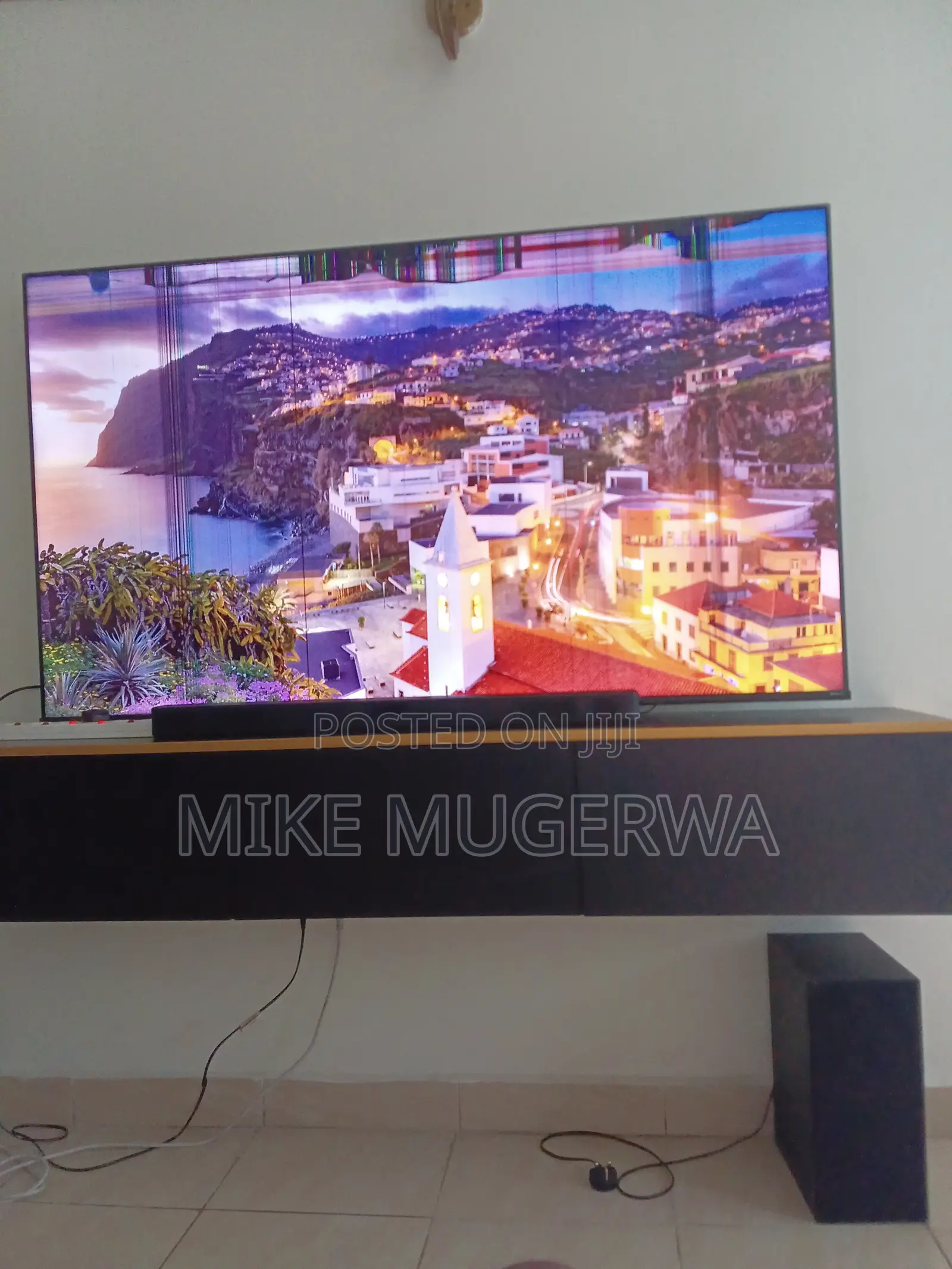 Hisense 70" Damaged Screen