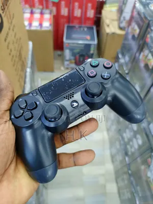 Sony Dualshock 4 Wireless Controller for the Playstation 4 (Ps4).