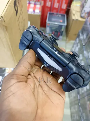Sony Dualshock 4 Wireless Controller for the Playstation 4 (Ps4).