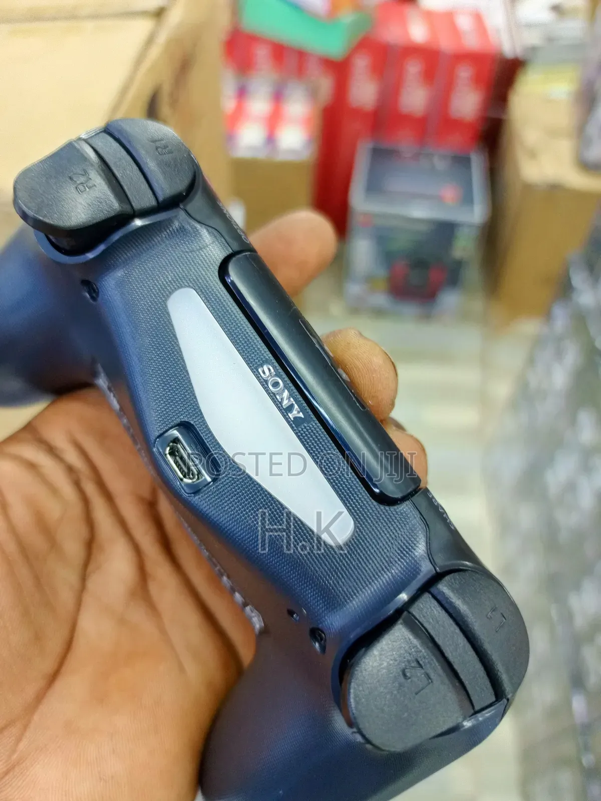 Sony Dualshock 4 Wireless Controller for the Playstation 4 (Ps4).