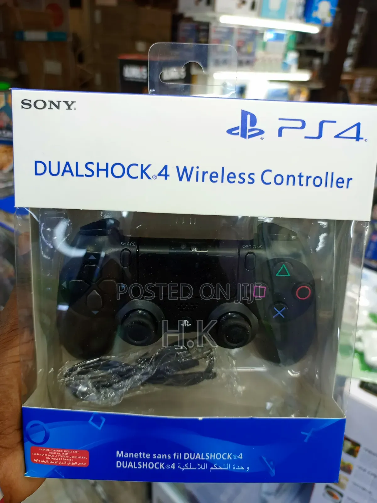 Sony Dualshock 4 Wireless Controller for the Playstation 4 (Ps4).