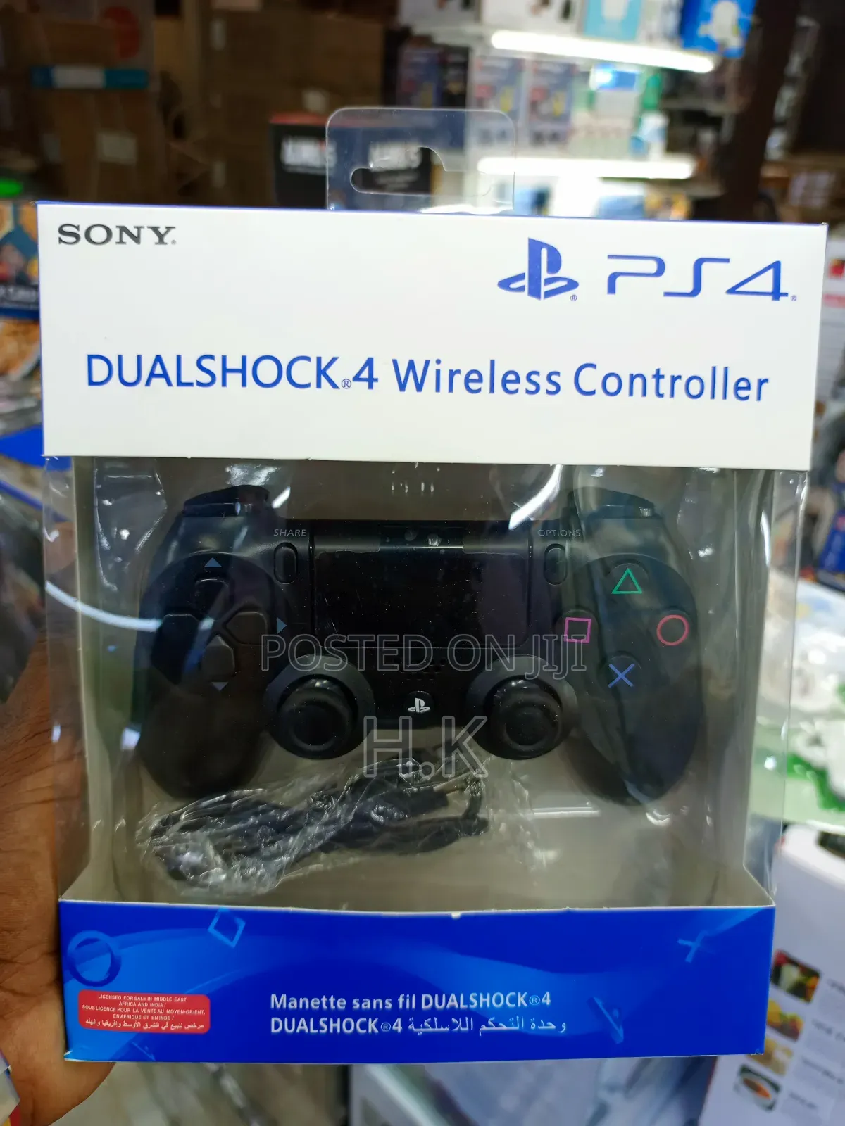 Sony Dualshock 4 Wireless Controller for the Playstation 4 (Ps4).