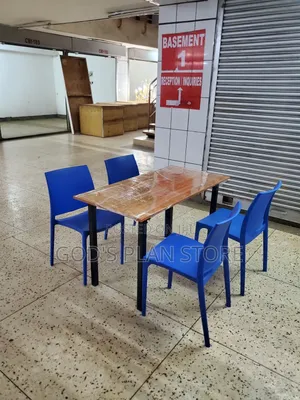Blue Chairs and Wooden Table Foldable for Restaurant /Hotel and Bar