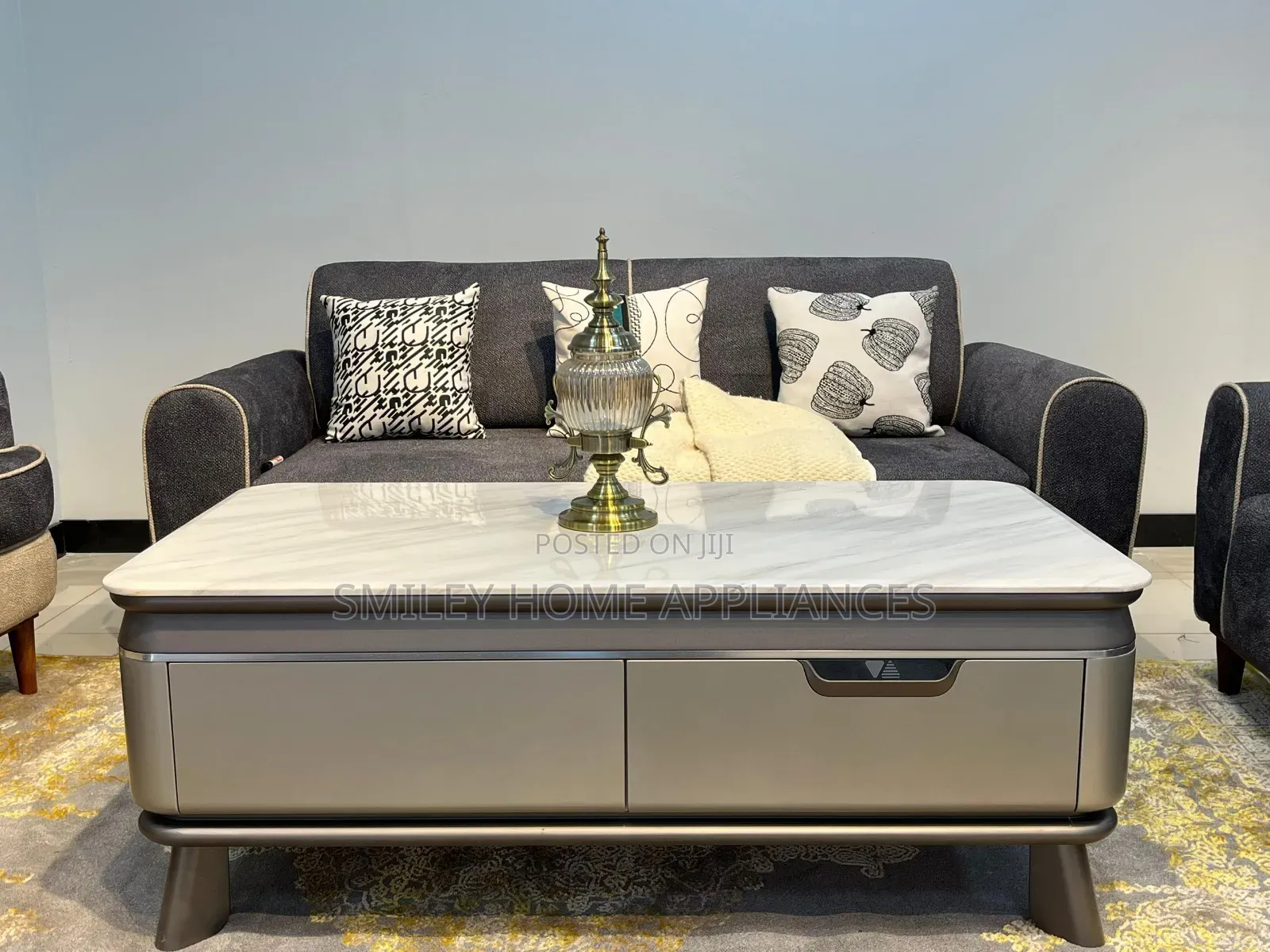 Luxurious 6 Seater Classy Sofa Set With a Master Piece Centre Table
