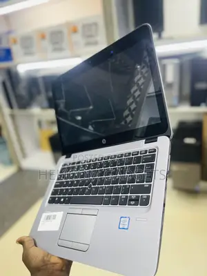Laptop HP EliteBook 820 G3 8GB Intel Core I5 SSD 256GB