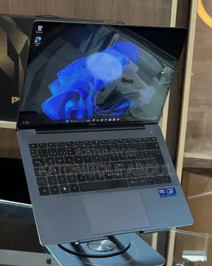 New Laptop Huawei MateBook X Pro 16GB Intel Core Ultra 5 SSD 500GB