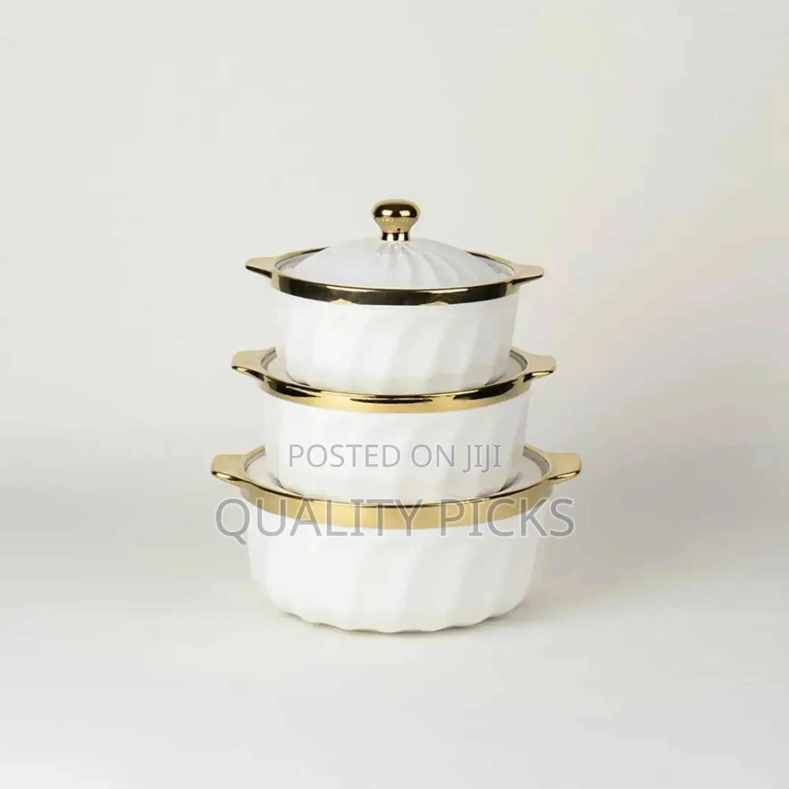 3pcs Ceramic Serving Dishes With Gold Rim.