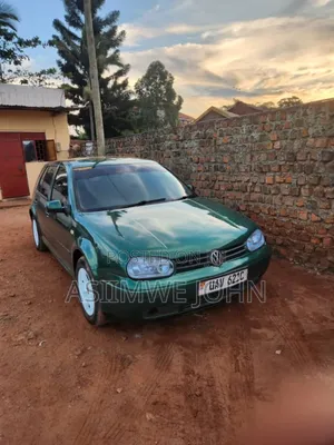 Volkswagen Golf 2005 Green