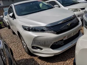 Toyota Harrier 2.0 2015 White