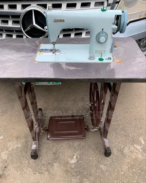Jones Japan Straight Sewing Machine