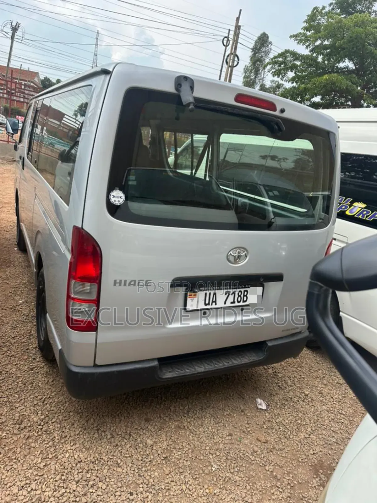 Toyota HiAce 2010 Silver