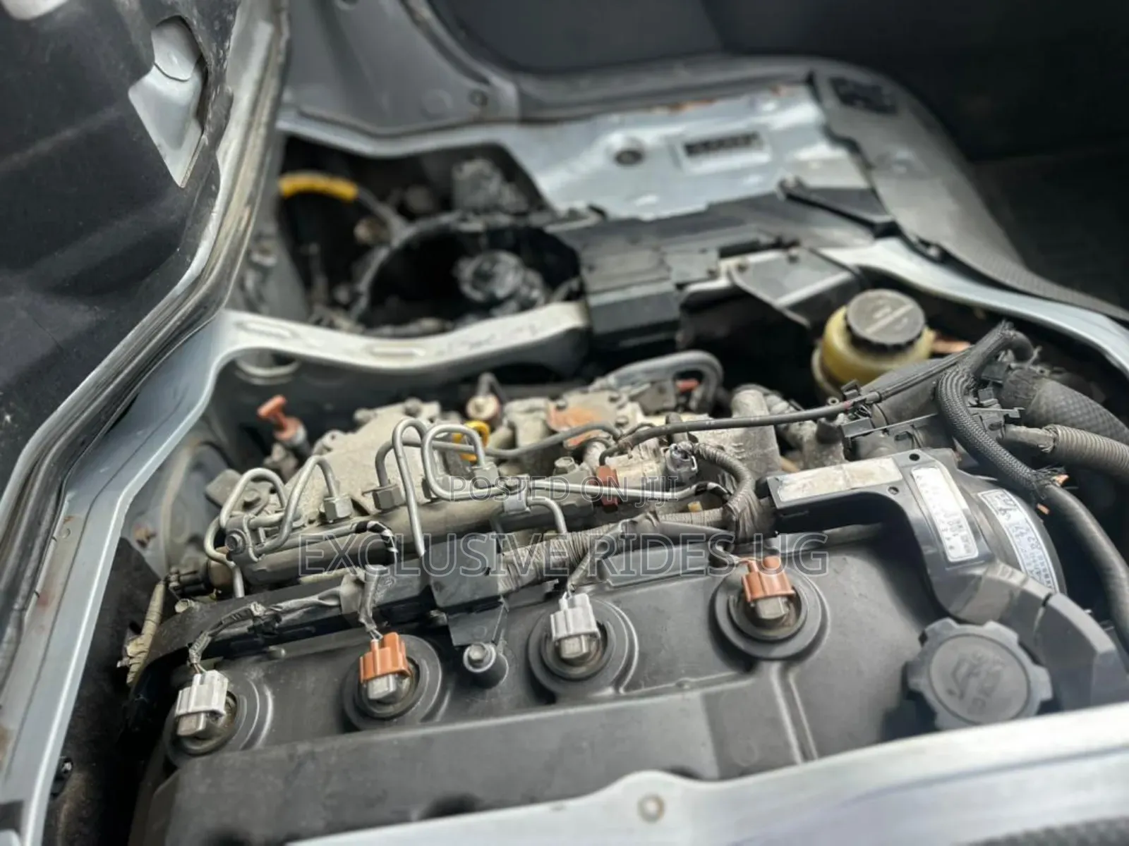 Toyota HiAce 2010 Silver