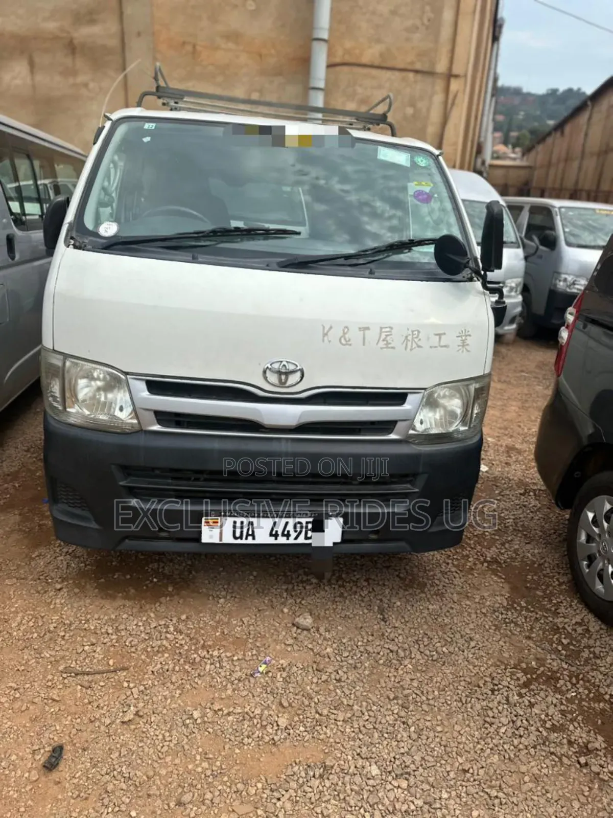 Toyota HiAce 2010 White
