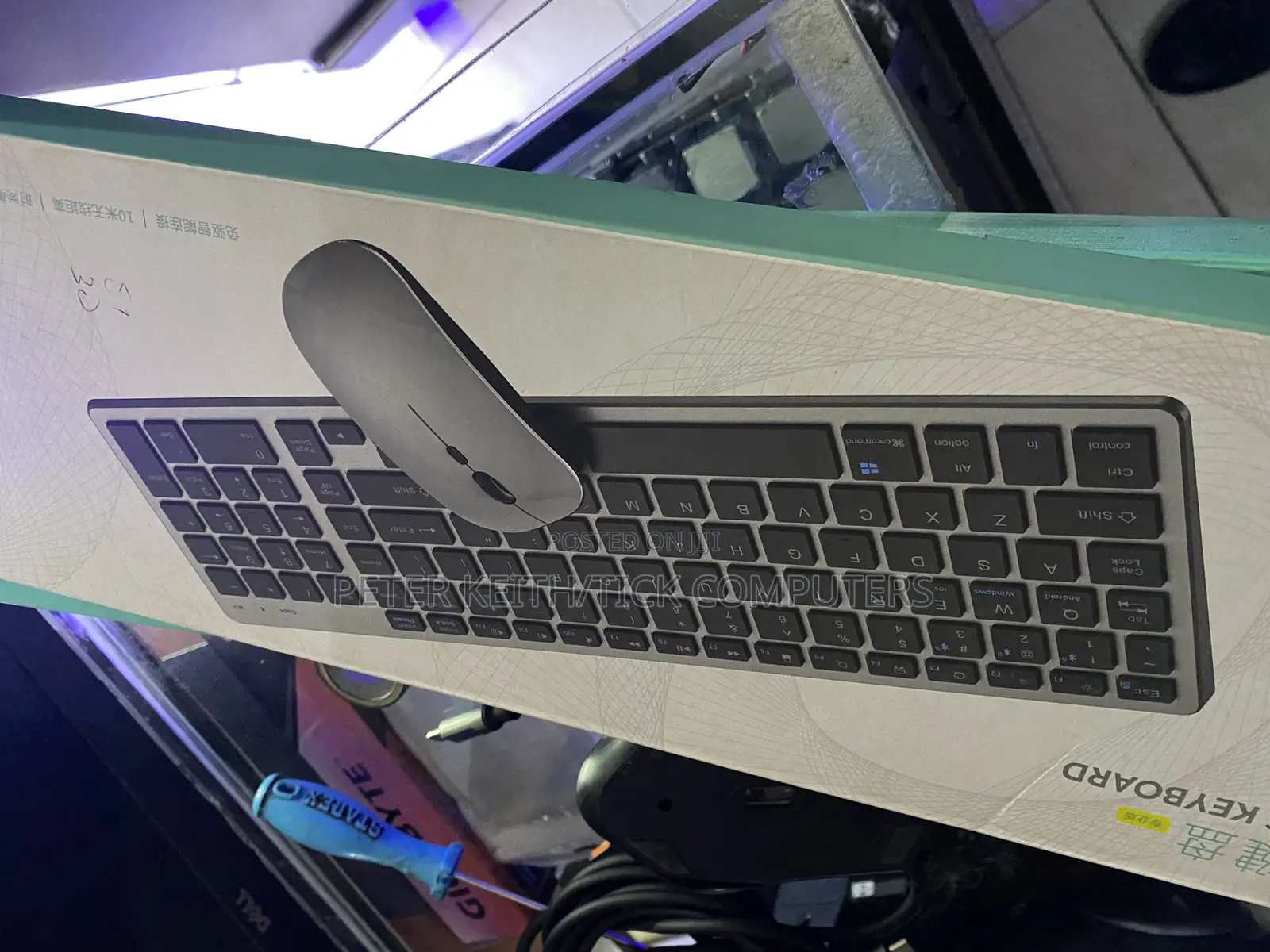 Sleek Design Rechargeable Mouse Keyboard With Wireless Bluetooth