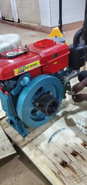 Diesel Water Cooled Engine 30hp Key Start / Self Ignition