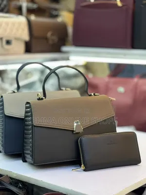 Chris Bella Chain Strap Shoulder Bag