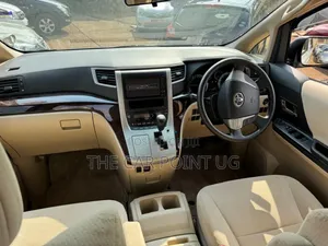 Toyota Vellfire 2011 White