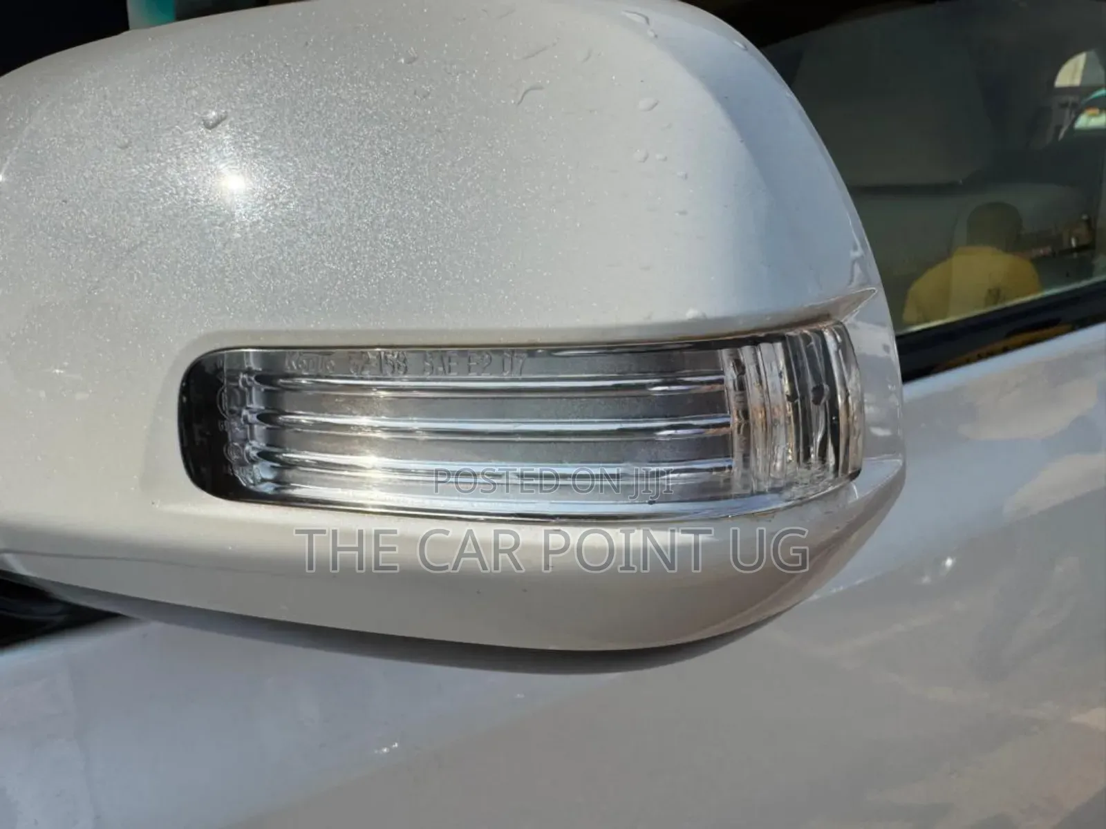Toyota Vellfire 2011 White