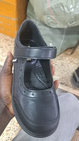 Girls Conoli School Shoes