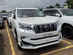 Toyota Land Cruiser Prado 2023 White
