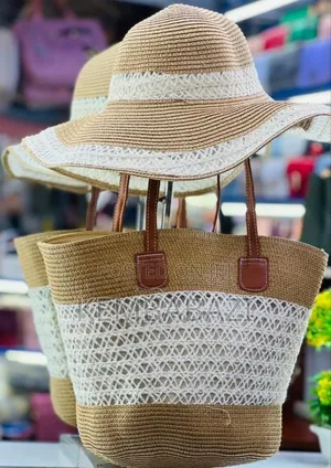 Classic Beach Bags With Hats