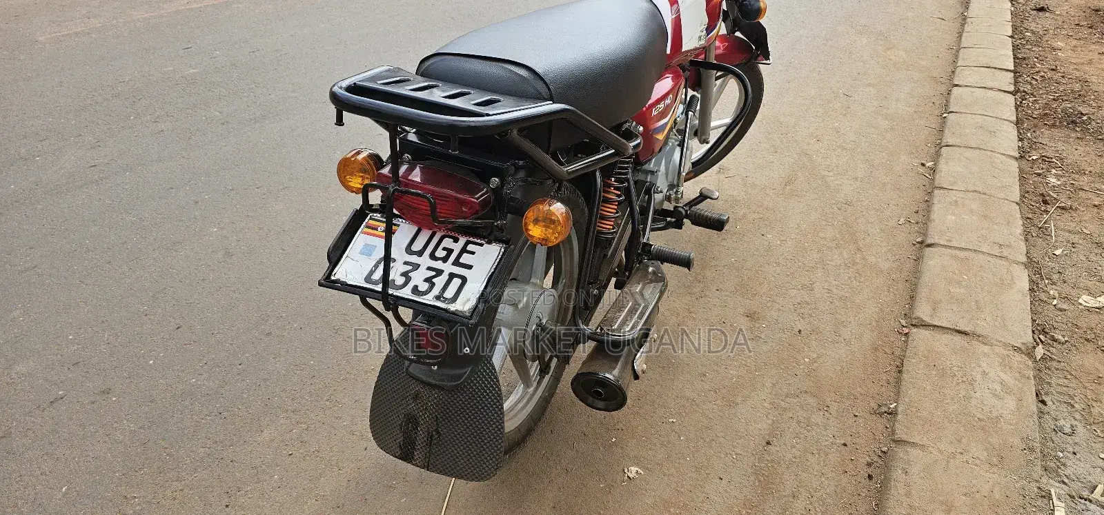 Bajaj Boxer 125 2025 Red