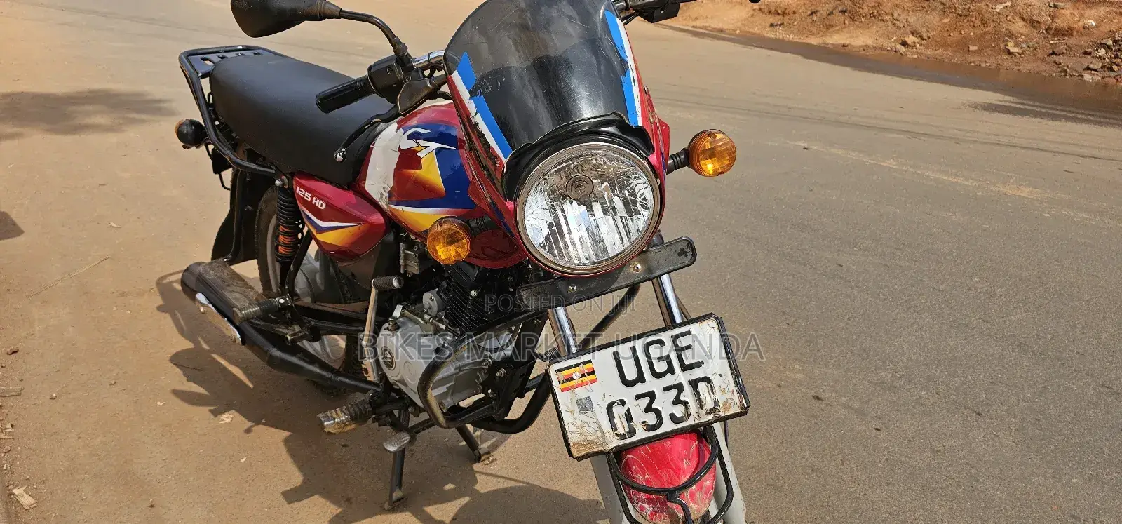 Bajaj Boxer 125 2025 Red