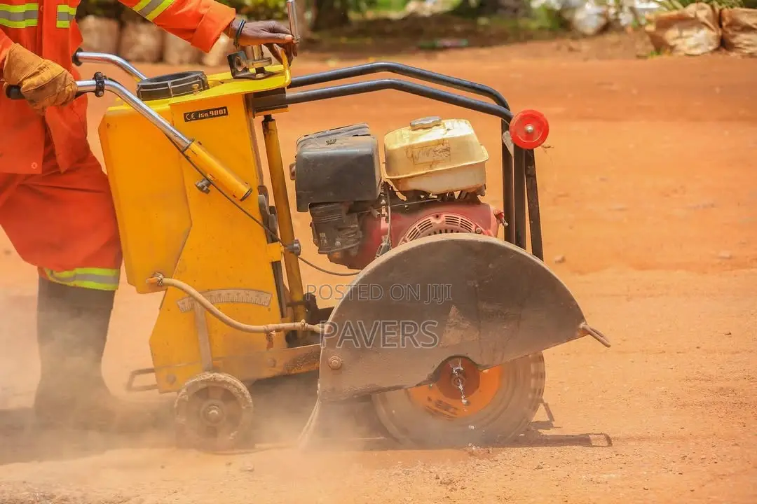 Pothole Square Cutting | Resurfacing