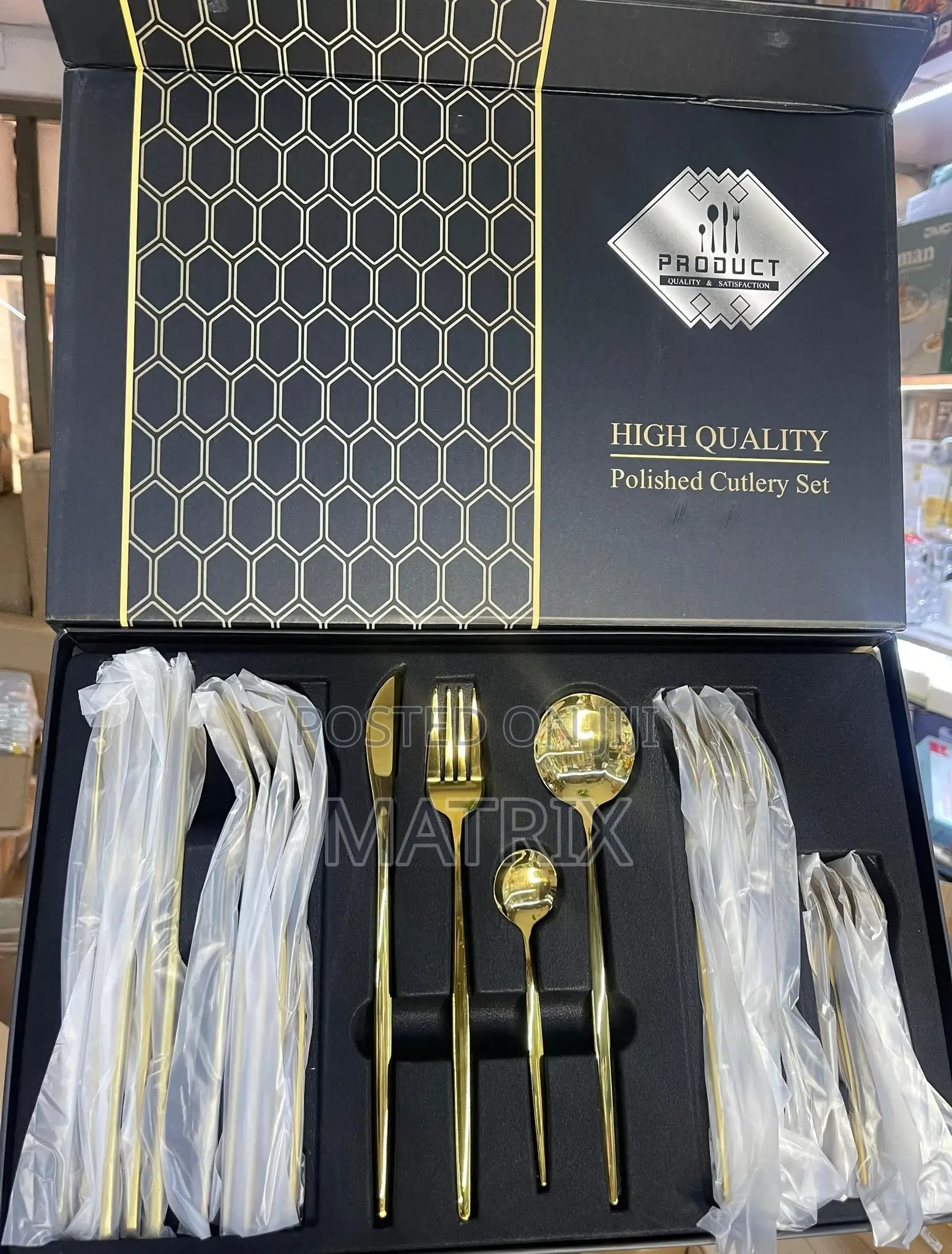 24 Pc High Quality Polished Cutlery Set
Very Classy and Rich