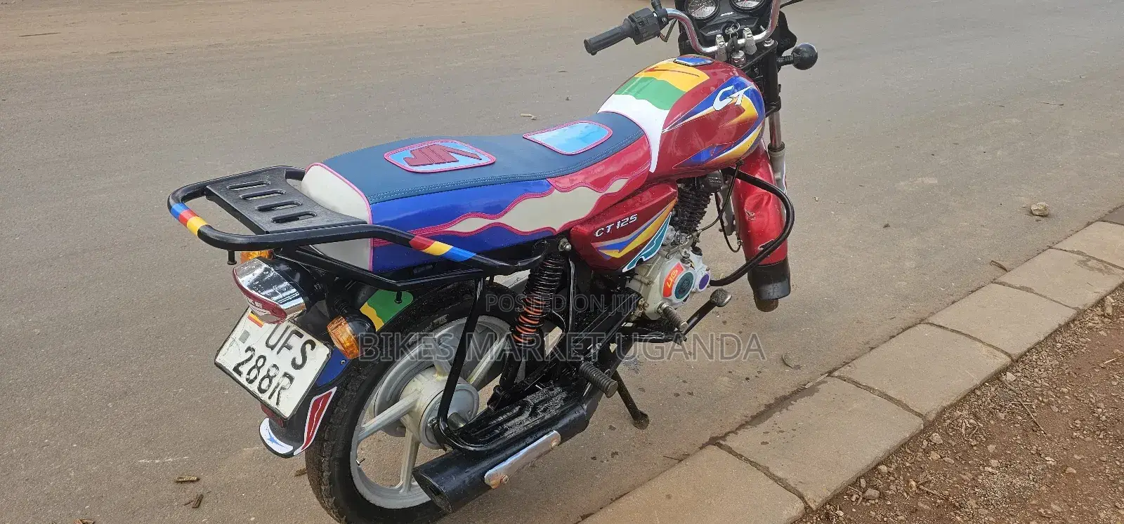 Bajaj Boxer 125 2023 Red