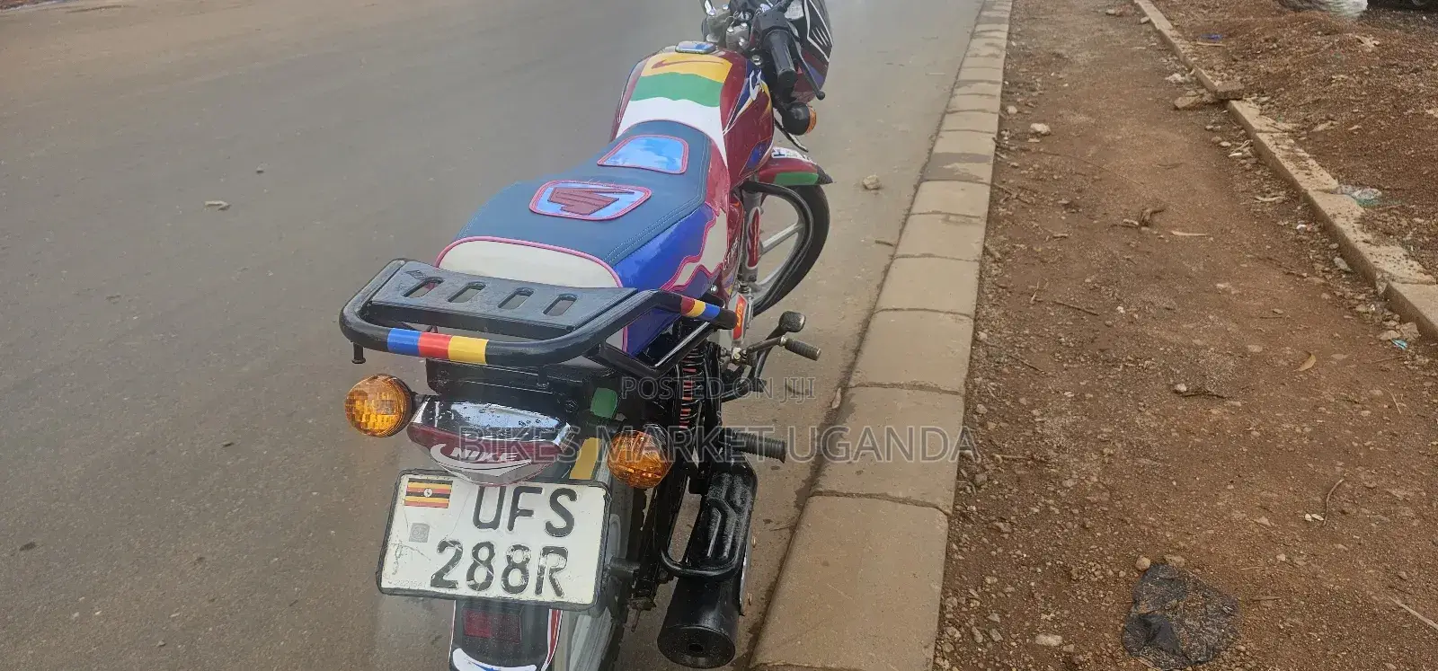 Bajaj Boxer 125 2023 Red