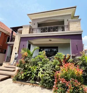 5bdrm Duplex in Kira, Central Division for sale