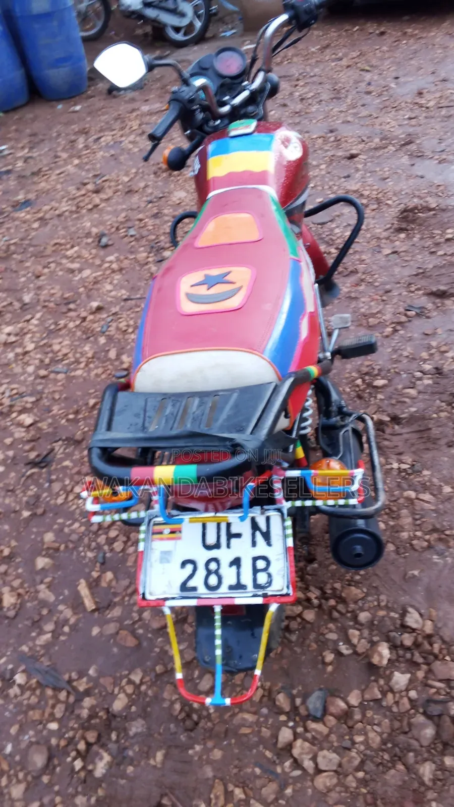 TVS HLX 125 2022 Red